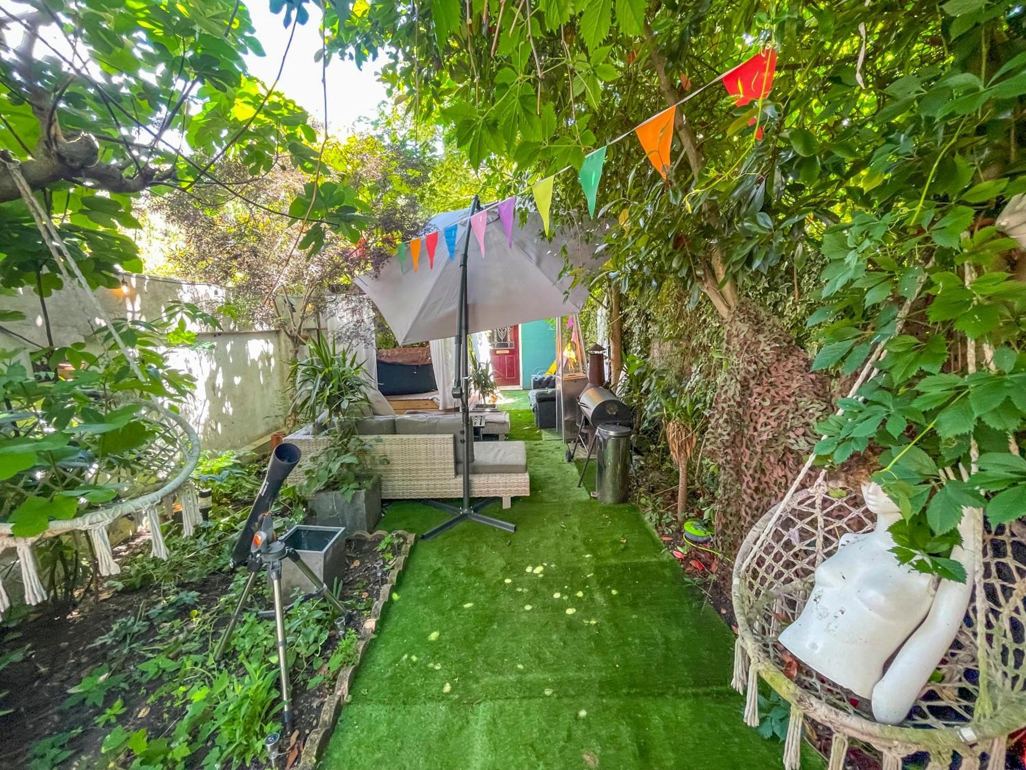 Double Room W/Projector & Garden Hot Tub Londres Extérieur photo